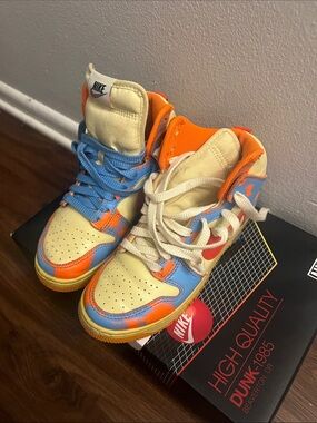 Nike Kids High-Top Sneakers in Orange, Blue, Cream